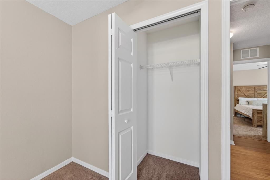 For Sale: $196,500 (3 beds, 2 baths, 1408 Square Feet)
