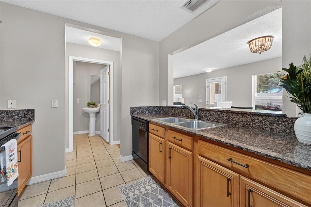 For Sale: $196,500 (3 beds, 2 baths, 1408 Square Feet)