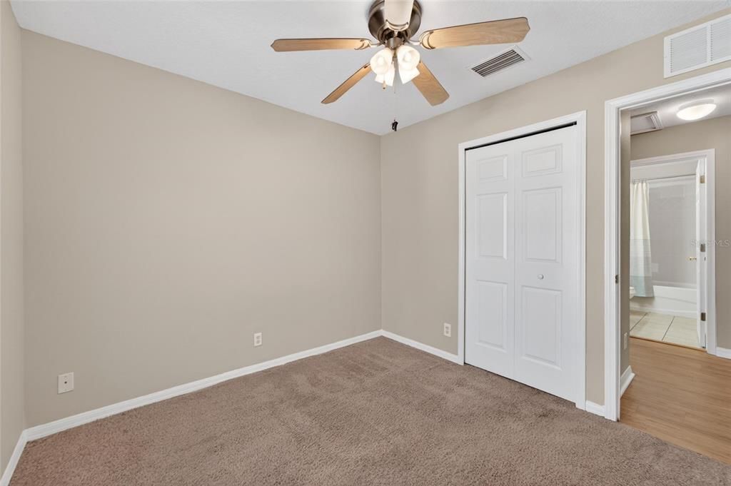 For Sale: $196,500 (3 beds, 2 baths, 1408 Square Feet)
