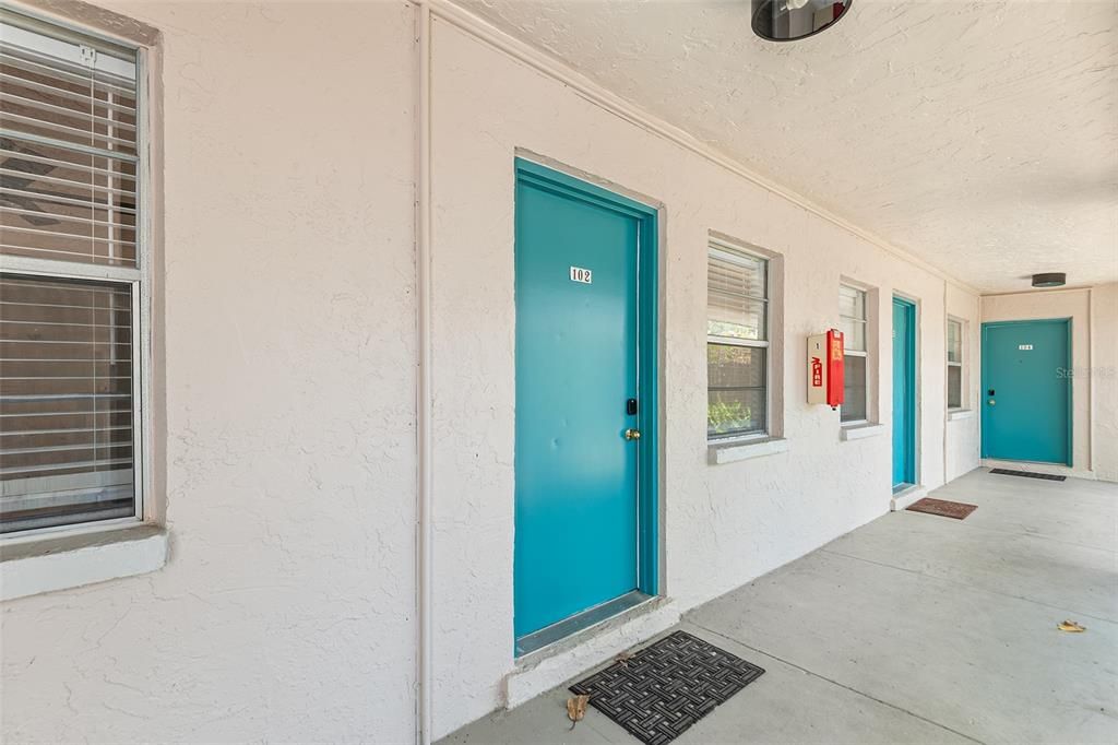 For Rent: $1,375 (1 beds, 1 baths, 640 Square Feet)