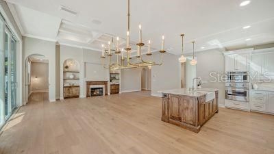 В аренду: $15,000 (6 спален, 4 ванн, 4755 Квадратных фут)