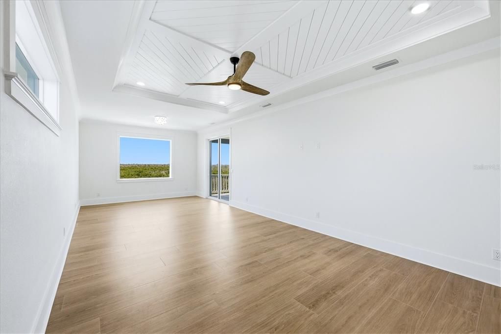 En Venta: $2,295,000 (3 camas, 2 baños, 2839 Pies cuadrados)