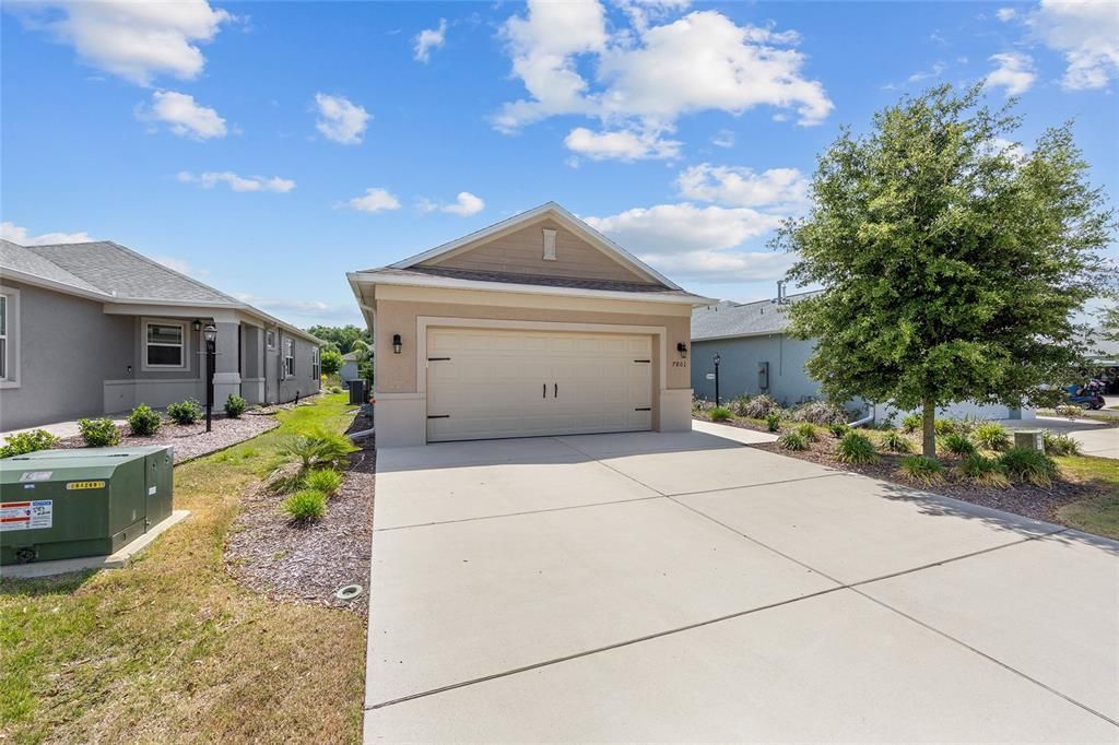 Activo con contrato: $249,900 (2 camas, 2 baños, 1344 Pies cuadrados)