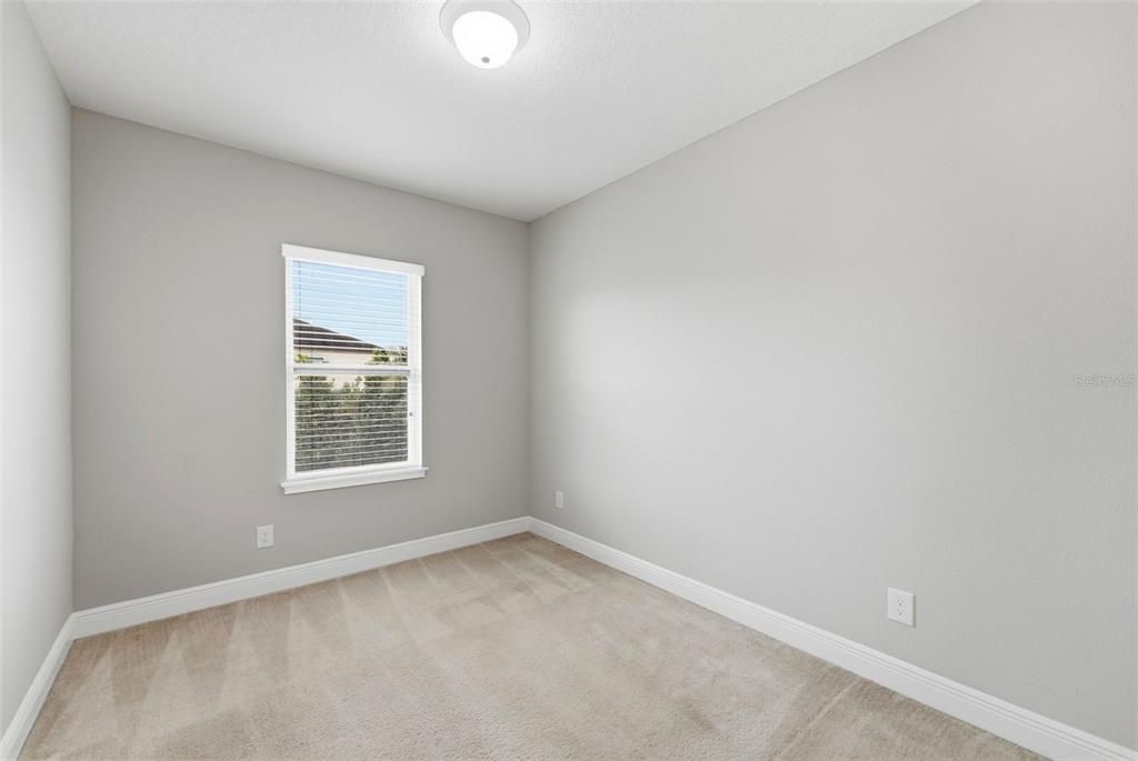 For Sale: $389,900 (3 beds, 2 baths, 1584 Square Feet)