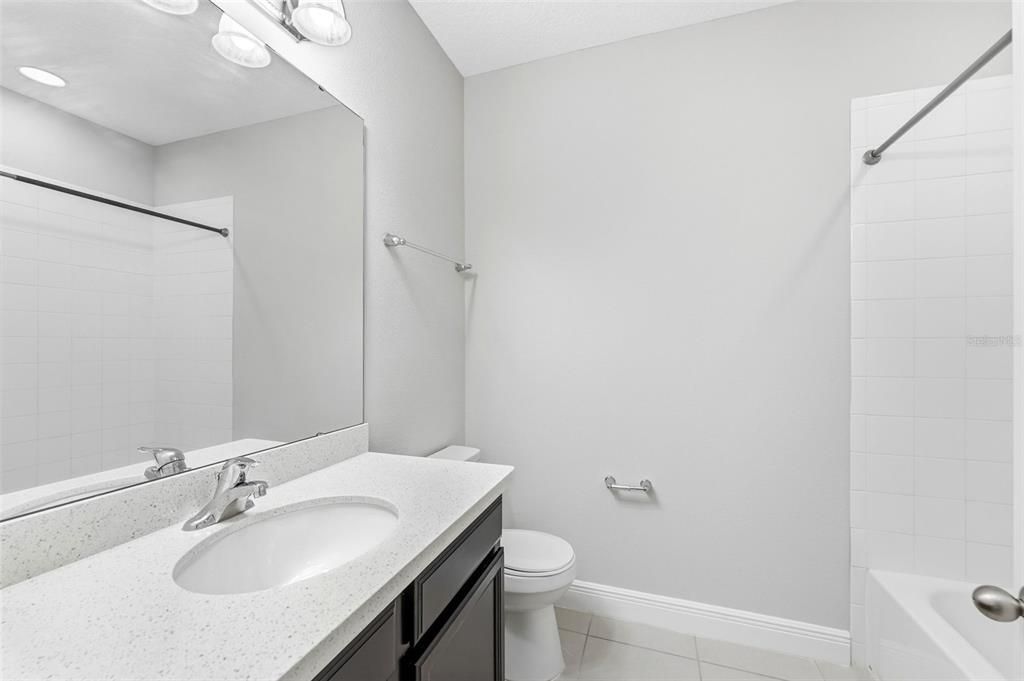 For Sale: $389,900 (3 beds, 2 baths, 1584 Square Feet)