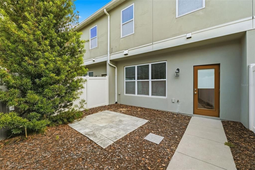 For Sale: $389,900 (3 beds, 2 baths, 1584 Square Feet)