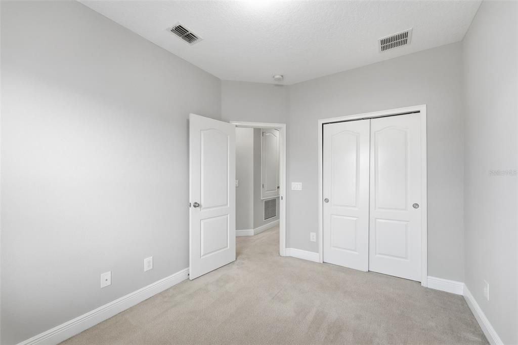 For Sale: $389,900 (3 beds, 2 baths, 1584 Square Feet)
