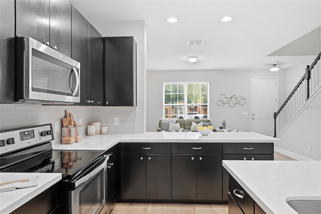 For Sale: $389,900 (3 beds, 2 baths, 1584 Square Feet)