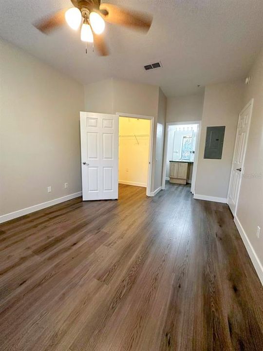 En Venta: $195,000 (2 camas, 2 baños, 1050 Pies cuadrados)