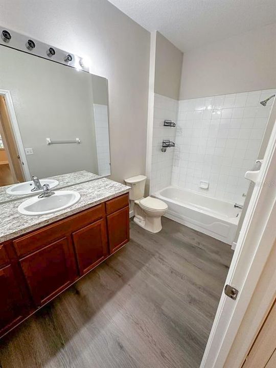 En Venta: $195,000 (2 camas, 2 baños, 1050 Pies cuadrados)