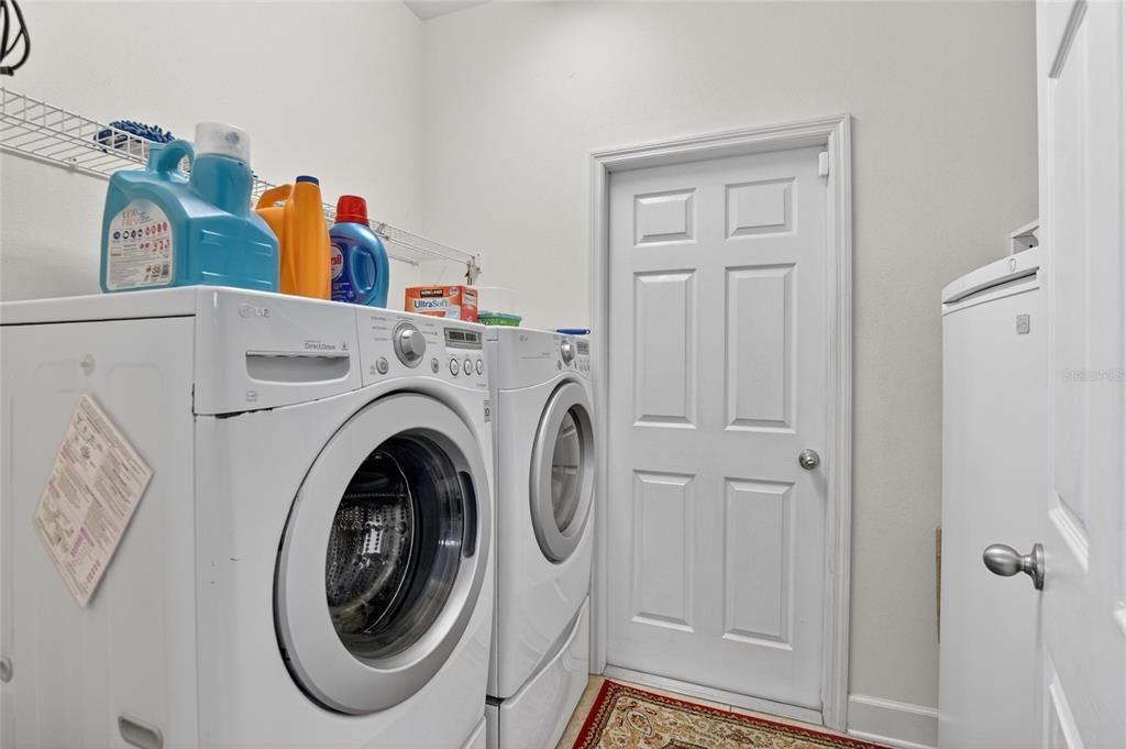 En Venta: $538,000 (4 camas, 3 baños, 2830 Pies cuadrados)