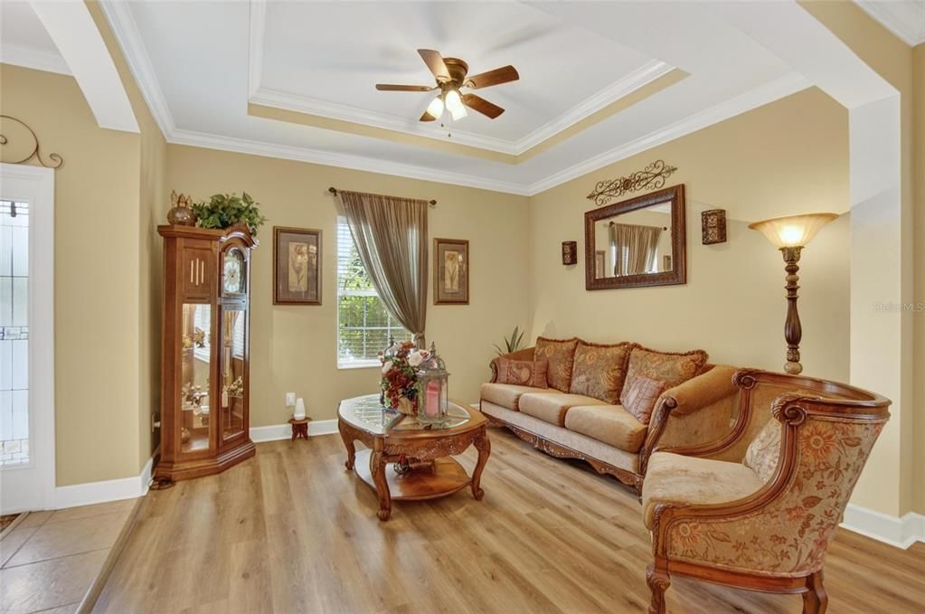 En Venta: $538,000 (4 camas, 3 baños, 2830 Pies cuadrados)