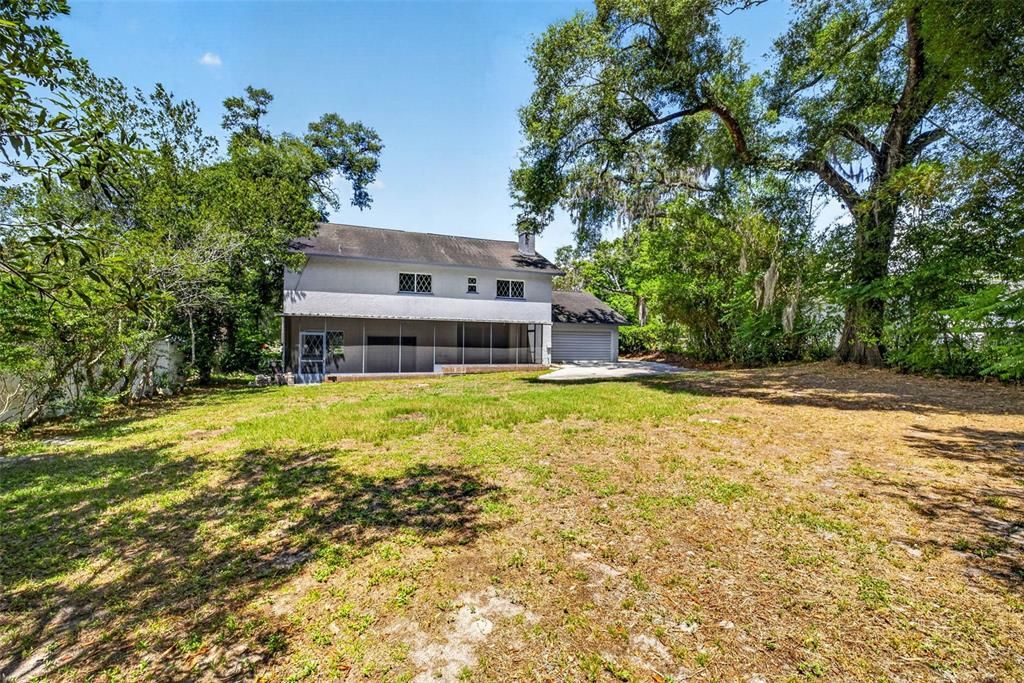 Activo con contrato: $625,000 (3 camas, 3 baños, 3636 Pies cuadrados)