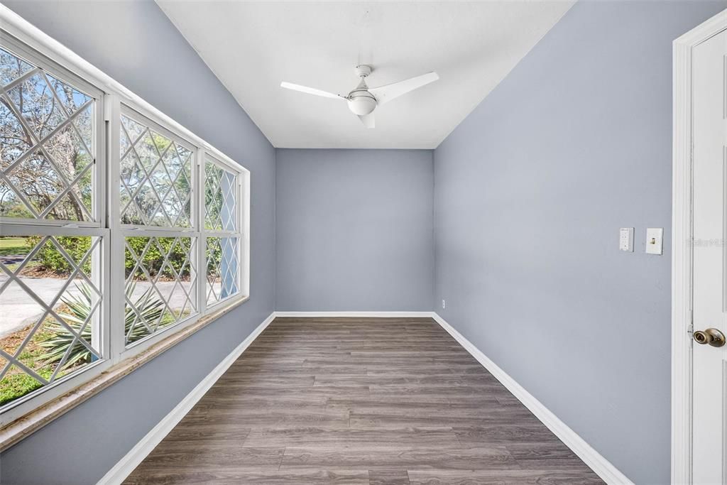 Activo con contrato: $625,000 (3 camas, 3 baños, 3636 Pies cuadrados)
