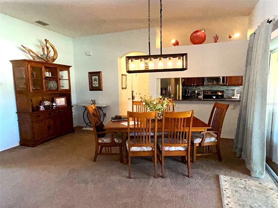 Active With Contract: $305,000 (2 beds, 2 baths, 1703 Square Feet)