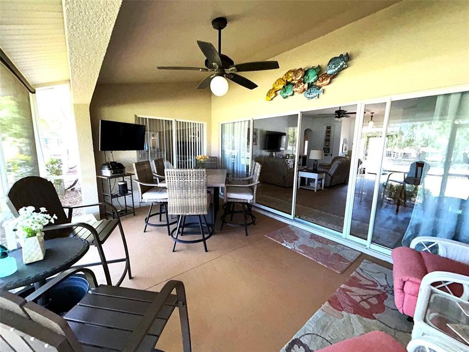 Active With Contract: $305,000 (2 beds, 2 baths, 1703 Square Feet)