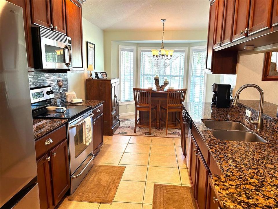 Active With Contract: $305,000 (2 beds, 2 baths, 1703 Square Feet)