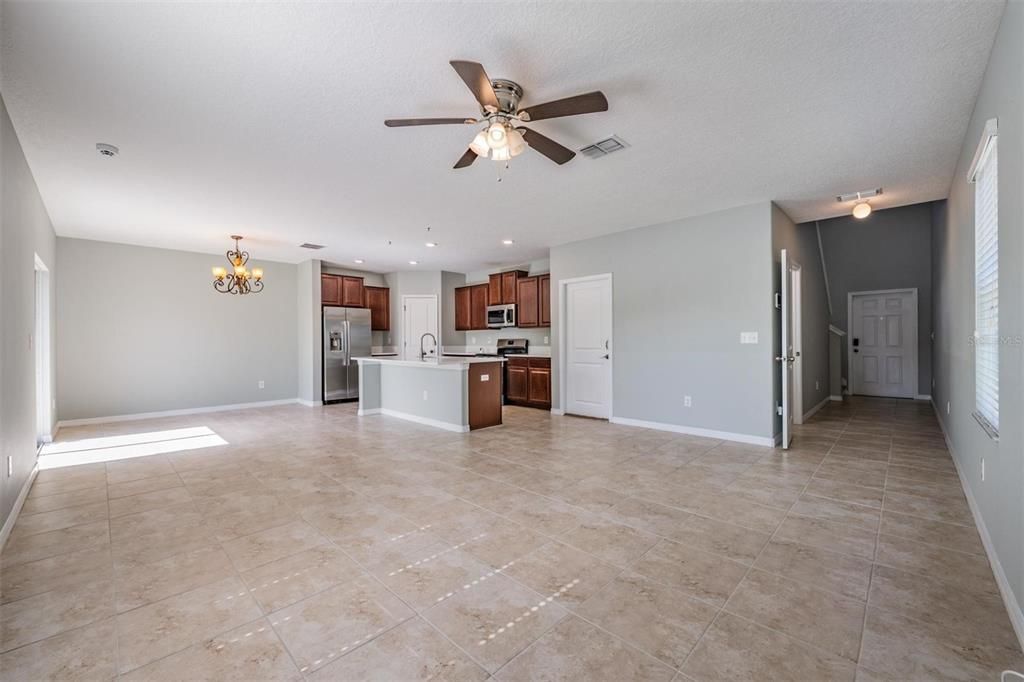 For Sale: $315,000 (4 beds, 2 baths, 1875 Square Feet)