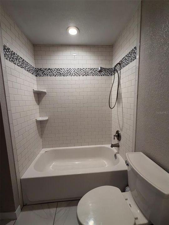 Active With Contract: $389,000 (3 beds, 2 baths, 2032 Square Feet)