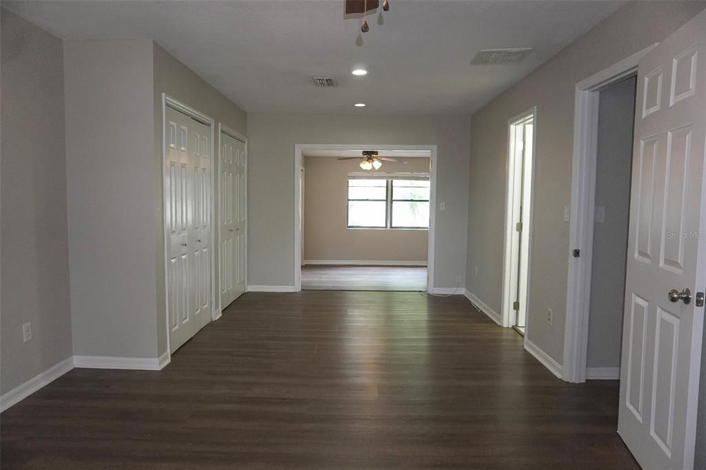 Active With Contract: $389,000 (3 beds, 2 baths, 2032 Square Feet)
