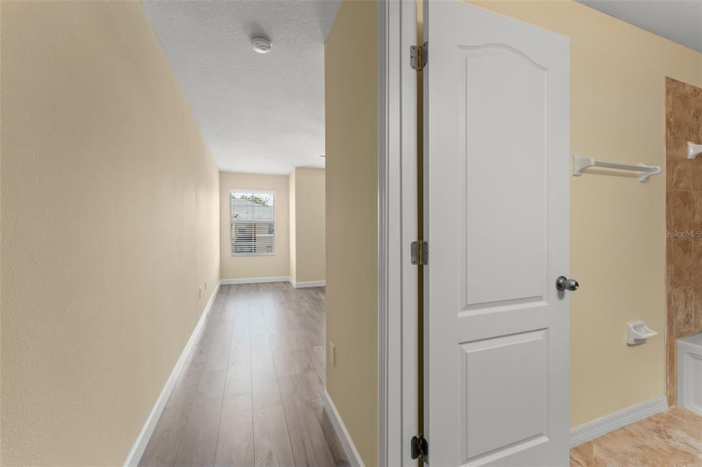 Activo con contrato: $239,900 (2 camas, 2 baños, 1564 Pies cuadrados)