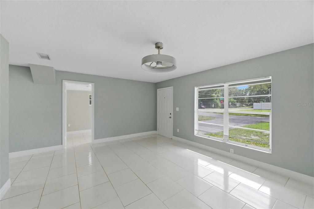 Activo con contrato: $315,000 (3 camas, 2 baños, 1296 Pies cuadrados)