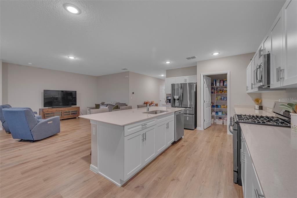 For Rent: $4,500 (7 beds, 3 baths, 3818 Square Feet)
