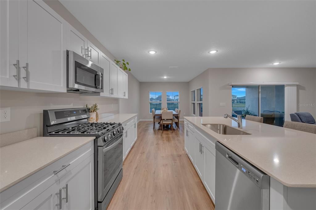 For Rent: $4,500 (7 beds, 3 baths, 3818 Square Feet)