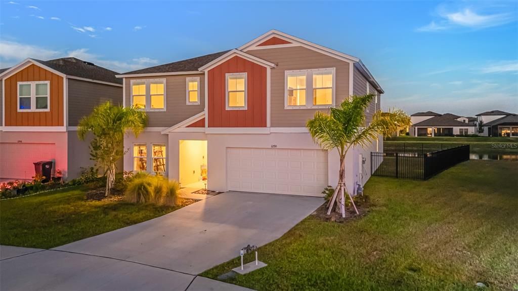 For Rent: $4,500 (7 beds, 3 baths, 3818 Square Feet)