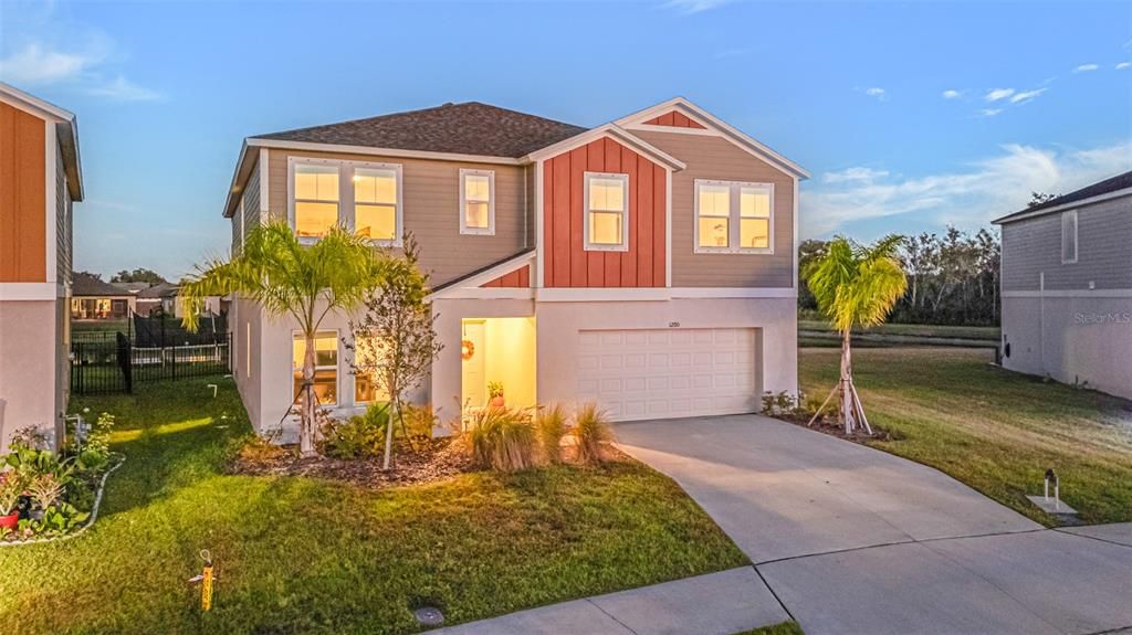 For Rent: $4,500 (7 beds, 3 baths, 3818 Square Feet)