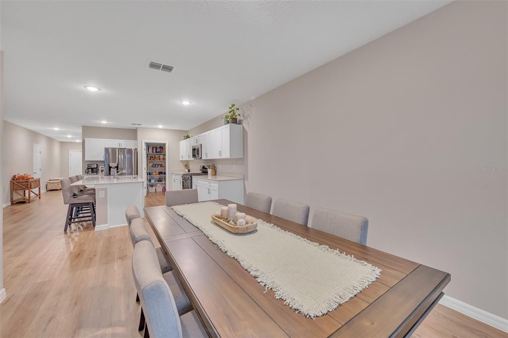 For Rent: $4,500 (7 beds, 3 baths, 3818 Square Feet)