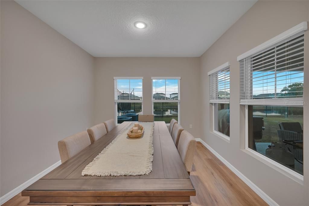 For Rent: $4,500 (7 beds, 3 baths, 3818 Square Feet)