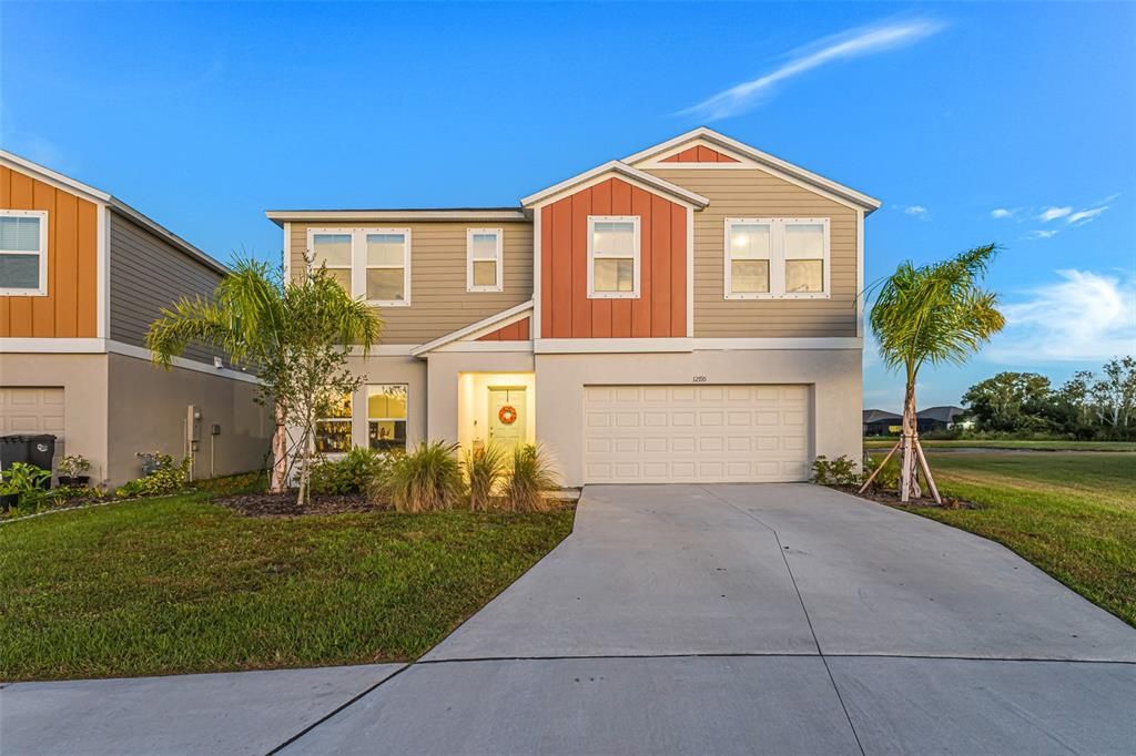For Rent: $4,500 (7 beds, 3 baths, 3818 Square Feet)