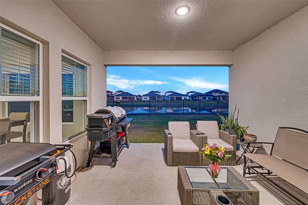 For Rent: $4,500 (7 beds, 3 baths, 3818 Square Feet)