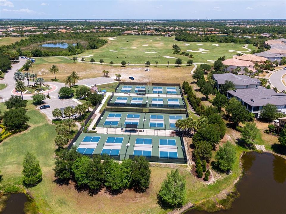 En Venta: $1,299,000 (4 camas, 3 baños, 2754 Pies cuadrados)