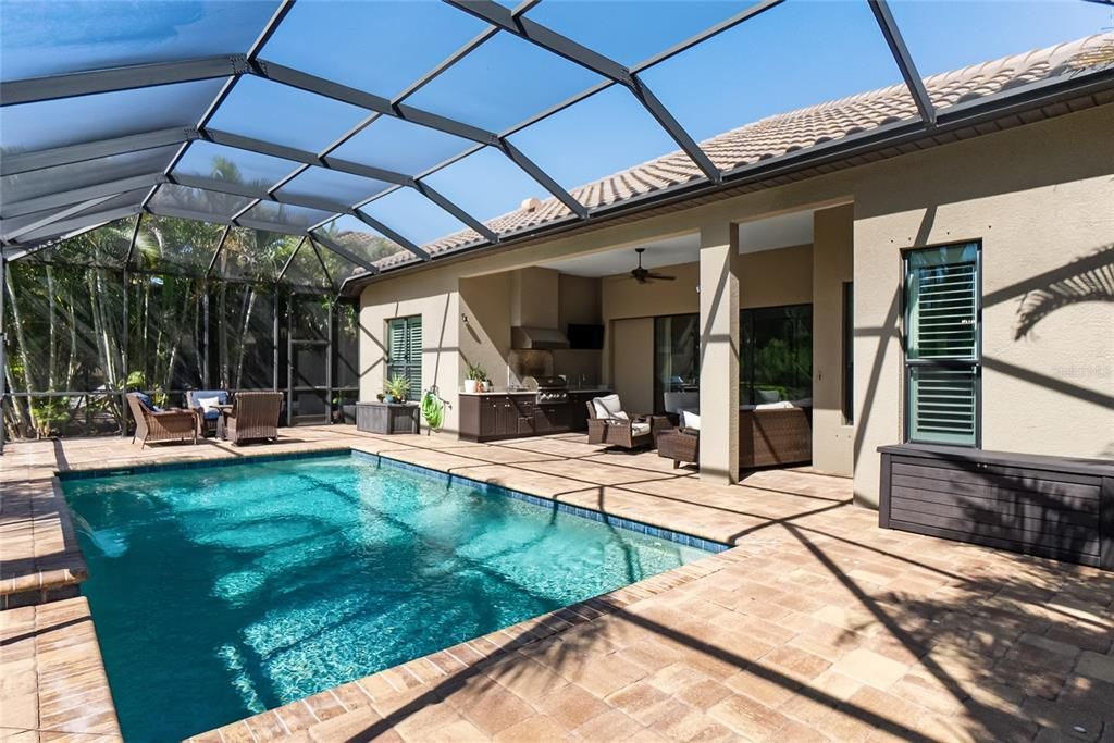 En Venta: $1,299,000 (4 camas, 3 baños, 2754 Pies cuadrados)