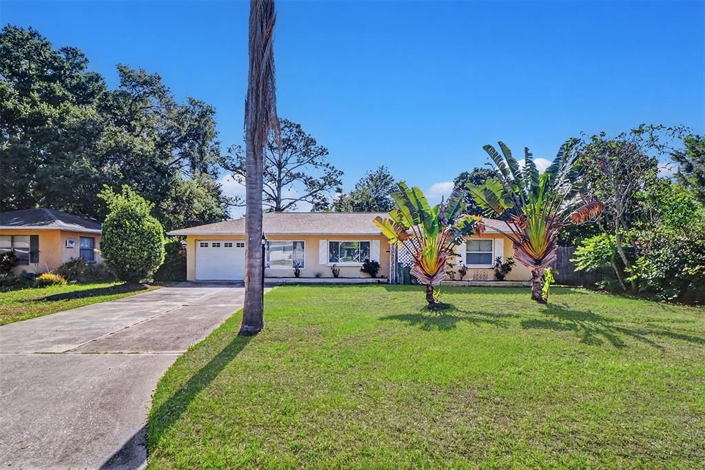 Active With Contract: $360,000 (2 beds, 1 baths, 1180 Square Feet)