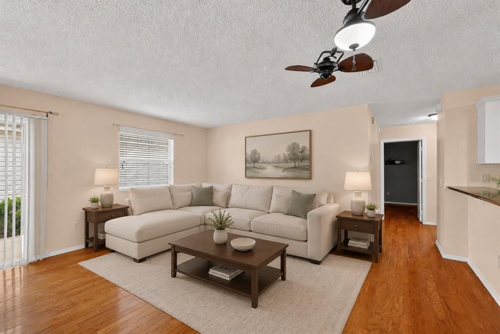 For Sale: $229,000 (2 beds, 2 baths, 1163 Square Feet)