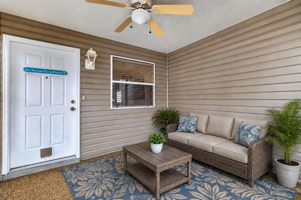 For Sale: $229,000 (2 beds, 2 baths, 1163 Square Feet)