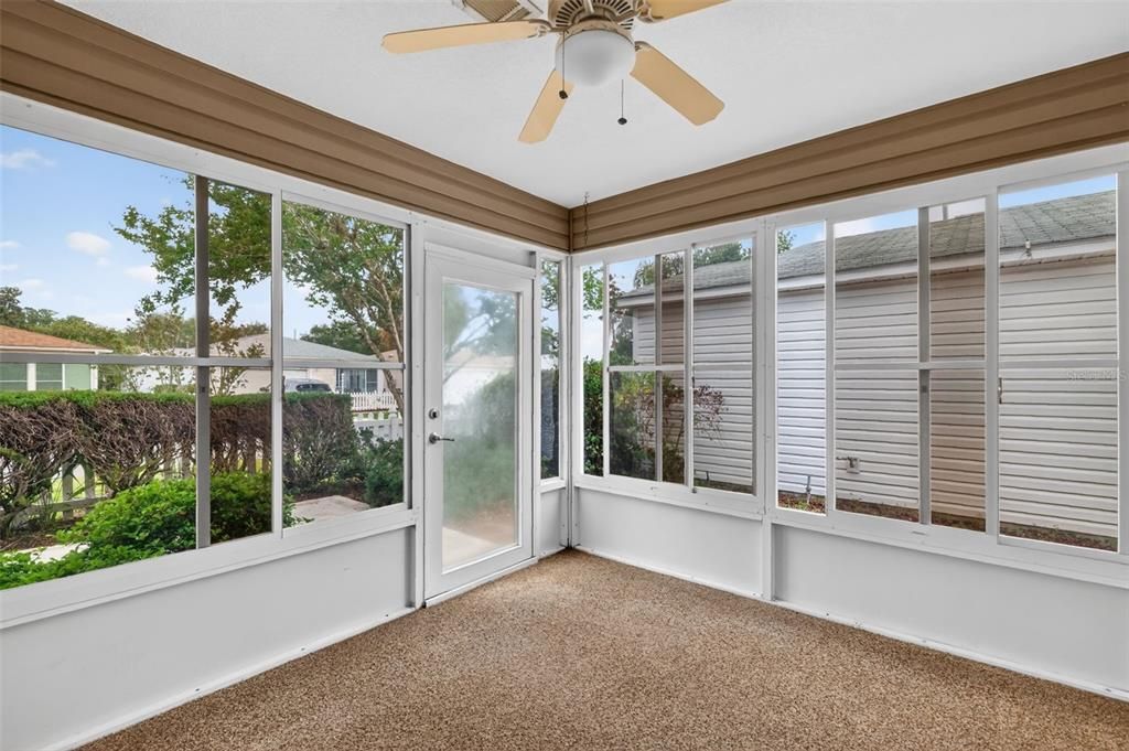 For Sale: $229,000 (2 beds, 2 baths, 1163 Square Feet)