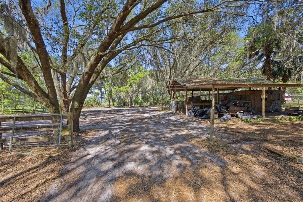 For Sale: $399,000 (3 beds, 2 baths, 1061 Square Feet)