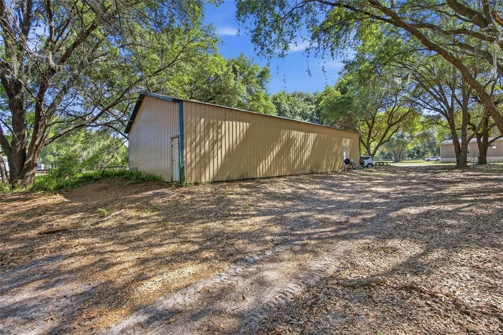 For Sale: $399,000 (3 beds, 2 baths, 1061 Square Feet)
