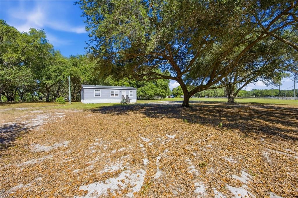 For Sale: $399,000 (3 beds, 2 baths, 1061 Square Feet)