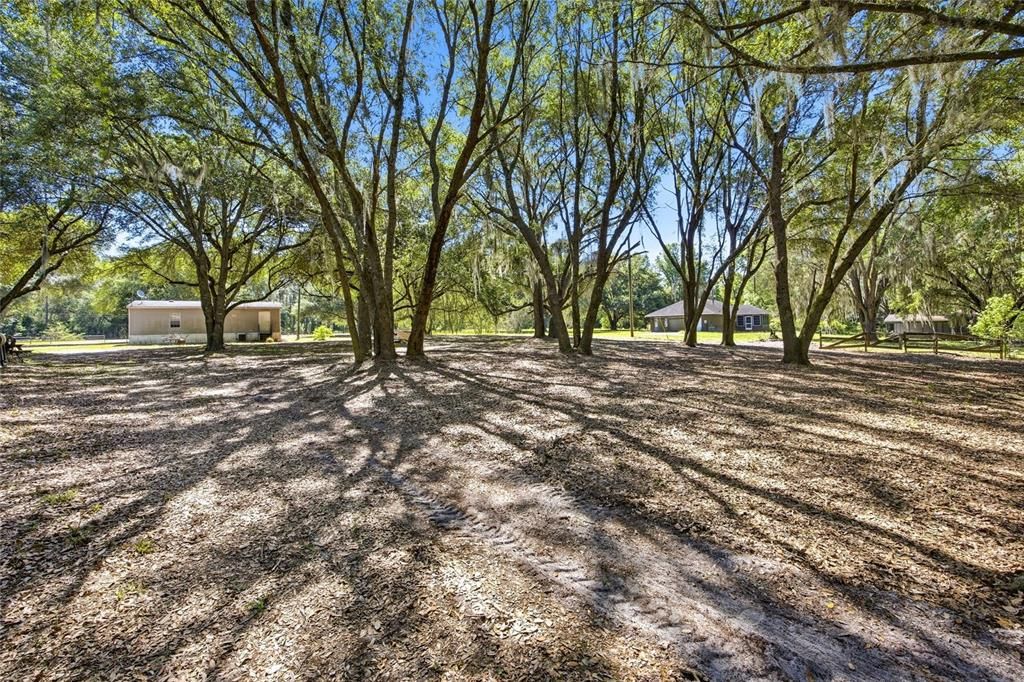 For Sale: $399,000 (3 beds, 2 baths, 1061 Square Feet)
