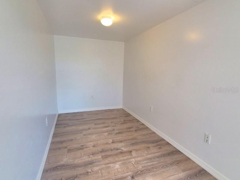 For Rent: $1,300 (1 beds, 1 baths, 675 Square Feet)