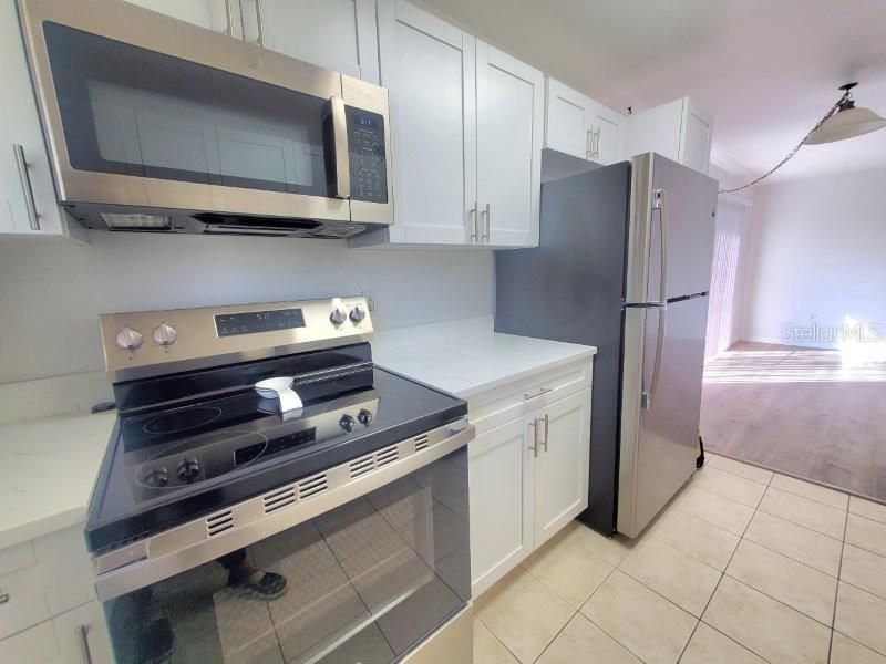 For Rent: $1,300 (1 beds, 1 baths, 675 Square Feet)