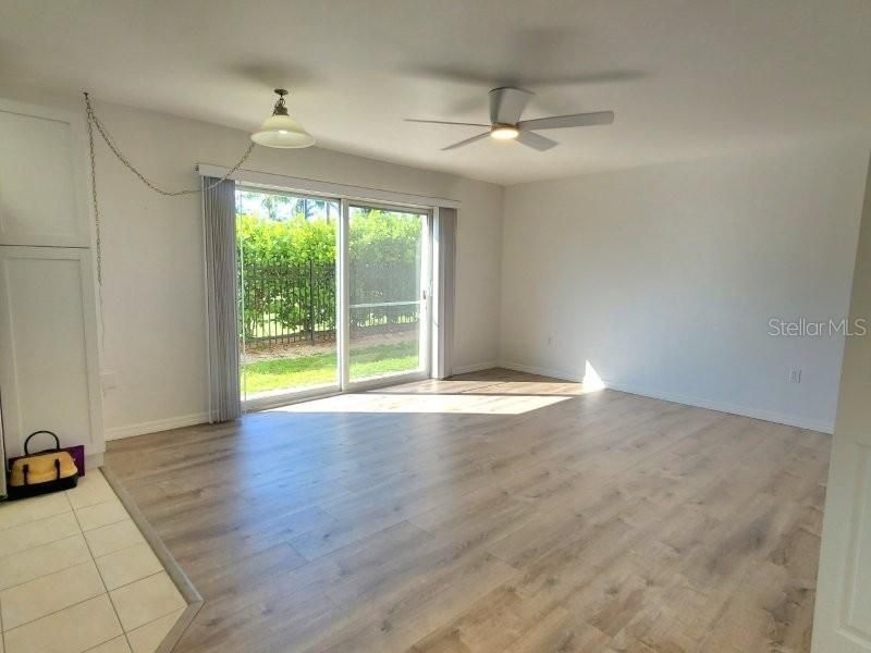 For Rent: $1,300 (1 beds, 1 baths, 675 Square Feet)