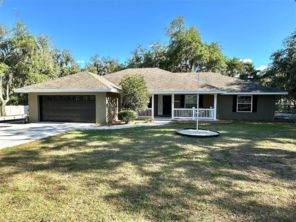 Active With Contract: $489,900 (3 beds, 2 baths, 1947 Square Feet)