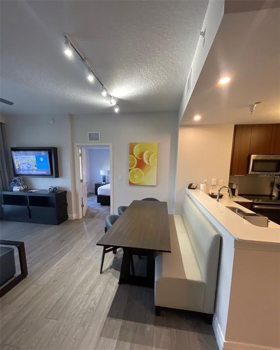 For Sale: $270,000 (3 beds, 2 baths, 1396 Square Feet)