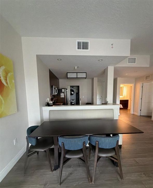 For Sale: $270,000 (3 beds, 2 baths, 1396 Square Feet)